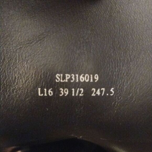 STELLA LUNA NWOB Suede Ankle Boots w/Gold Turn-Lock Buckle, Size US 9 / 39.5 - Picture 11 of 12